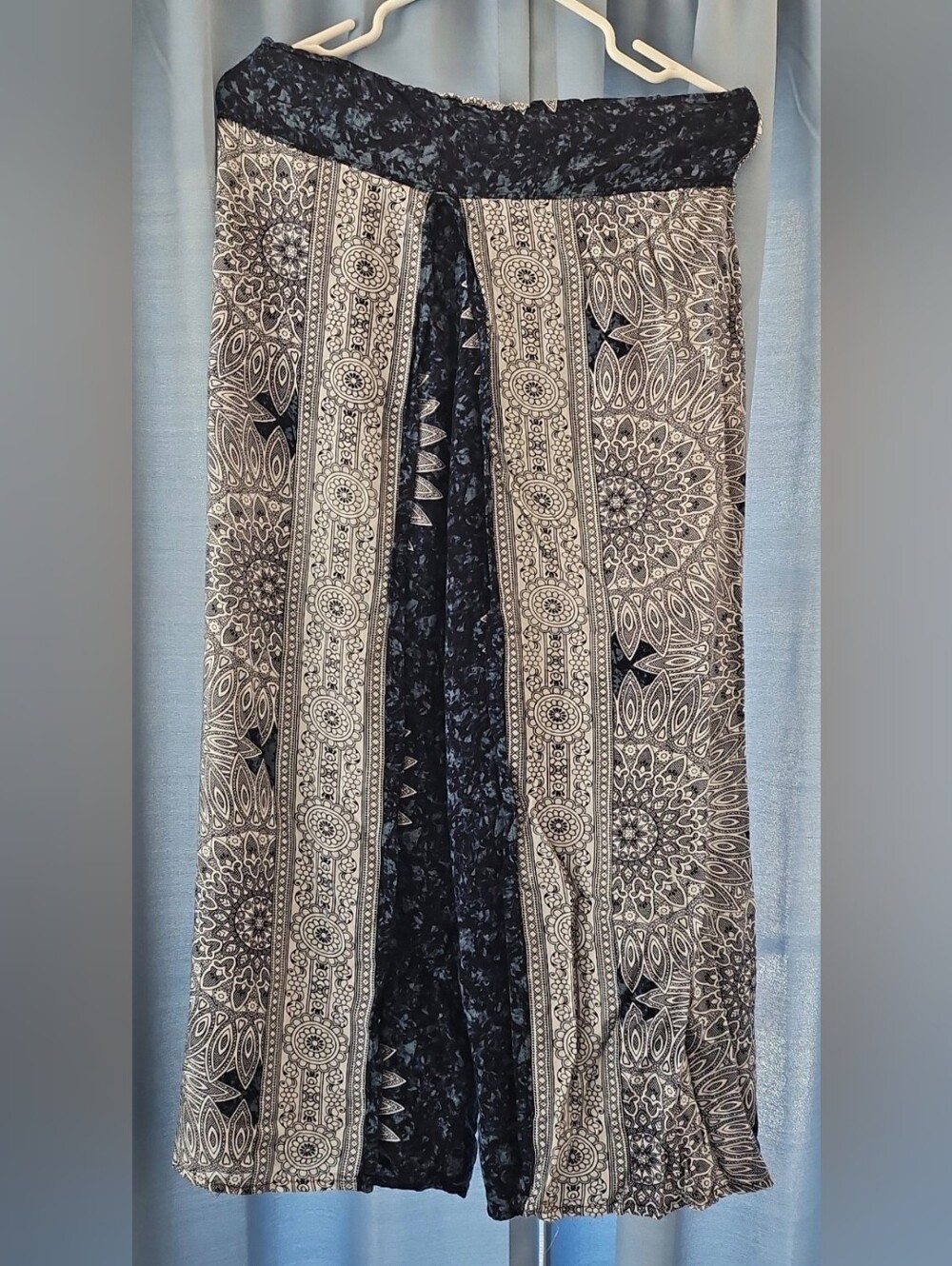 Boho Flowy Pants - Picture 3 of 8